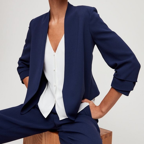 Babaton Jackets & Blazers - Aritzia Babaton US4 Power Waist blazer jacket, cropped, navy blue